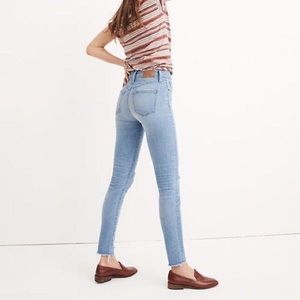 ✨SALE!!✨ Madewell 9” high rise skinny